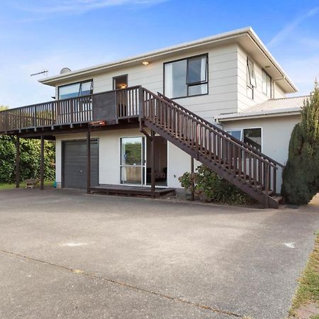 Rainbow Lake House - Lake Taupo Holiday Home Bagian luar foto