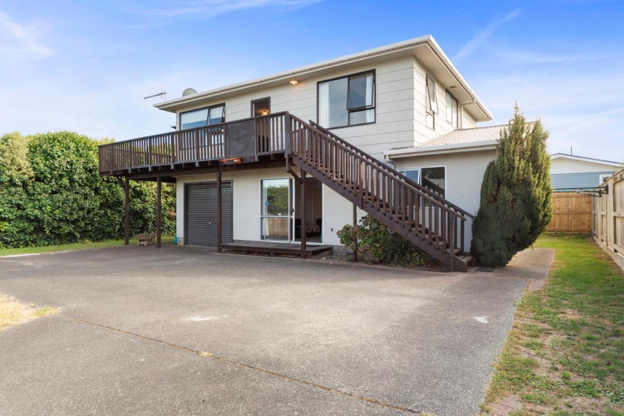 Rainbow Lake House - Lake Taupo Holiday Home Bagian luar foto